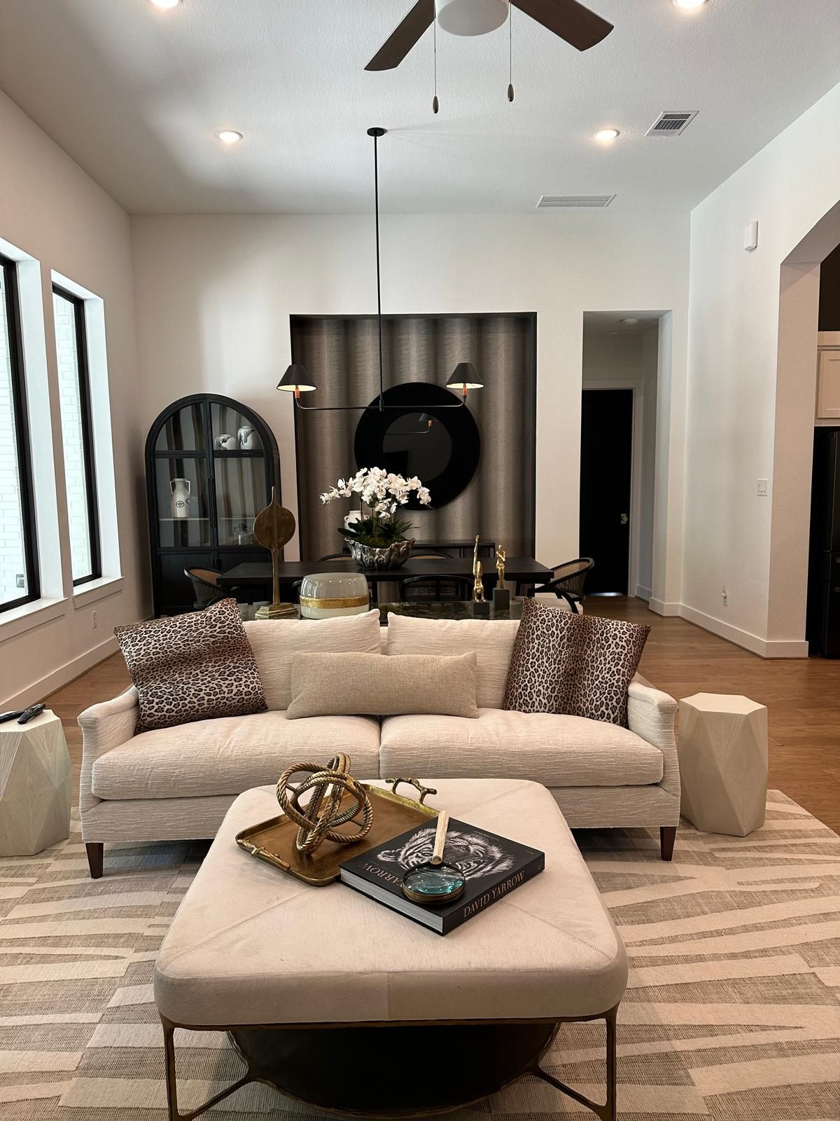 Cream and Noir — residential interior design by Simoni Santamarina Studio